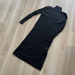 【新品未使用】黒のリブニットワンピースの画像