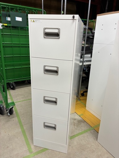 ファイリングキャビネット　A4サイズ対応　書類収納（商品番号14410）