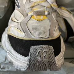 BALENCIAGA Cargoスニーカーの画像