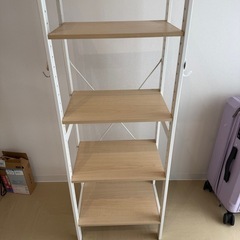 スチールラックの画像
