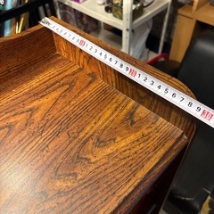 レトロ　木製本棚の画像