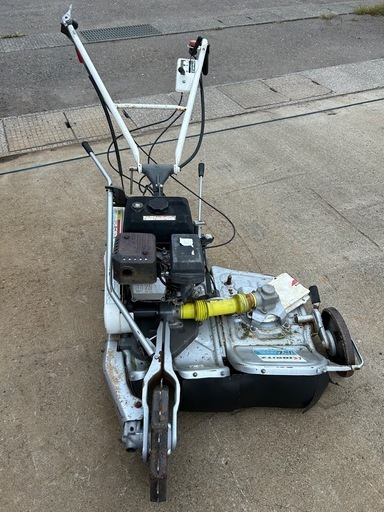 オーレック AZC1307 自走式草刈機