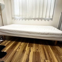 無印良品足付きマットレスポケットコイル（シングルベッド）の画像