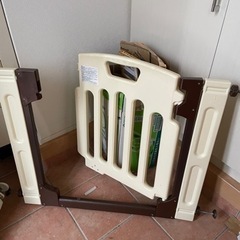 ベビーゲートの画像