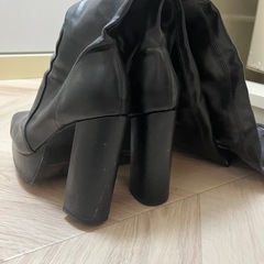 ニーハイブーツの画像