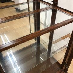 stp-3456　コレクションボード　6段　アンティーク　ガラスショーケース　照明付　背面鏡　ガラス天板　コレクションケース　ガラス　キャビネット　飾り棚　カップボードの画像