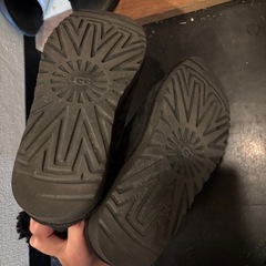 本日のみ❣️UGG 黒25cmムートン箱あり美品の画像