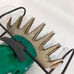 △ makita マキタ 芝生バリカン バリカン 160mm MUM162 動作良好 サビ、キズありの画像