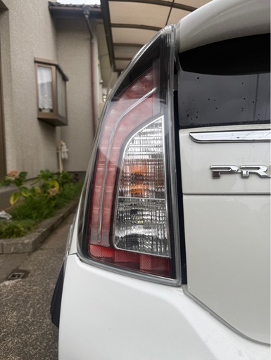 30プリウス テールランプ