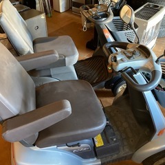 電動カート スズキ セニアカー 2台まとめて 部品取りやニコイチに。 の画像