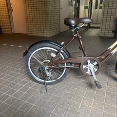 大人用自転車　20インチ　ブリヂストン　ベガス　6段ギア、オートライト、カギ付きの画像