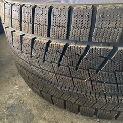 セルシオなどにいかがでしょうか？　
245/40R19 275/3519 スタッドレス　ブリヂストンVRXの画像