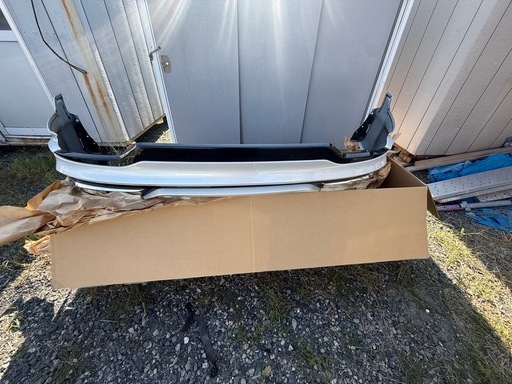 ハリアー80系モデリスタリアスカートカラー番号089