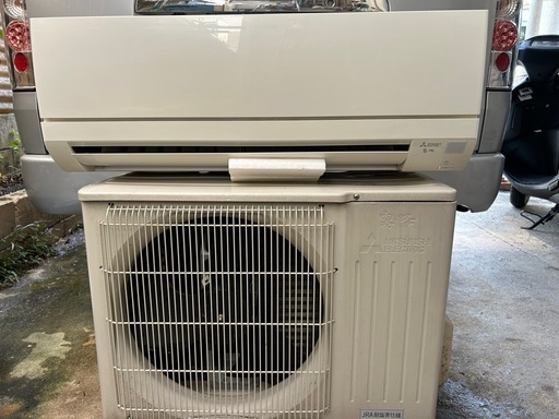 中古三菱エアコン10畳〜標準取付込4万