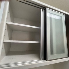 食器棚の画像