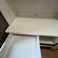 食器棚の画像