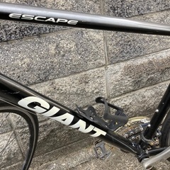 【ジャイアント】エスケープR3 ブラック　Mサイズ　チェーン新品❗️サイドスタンド、ドリンクホルダー付　若林自転車　膳所店　SALE中❗️の画像