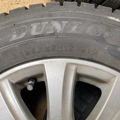 スタッドレスタイヤ　ホイール付き　4本セット　195/65R15の画像
