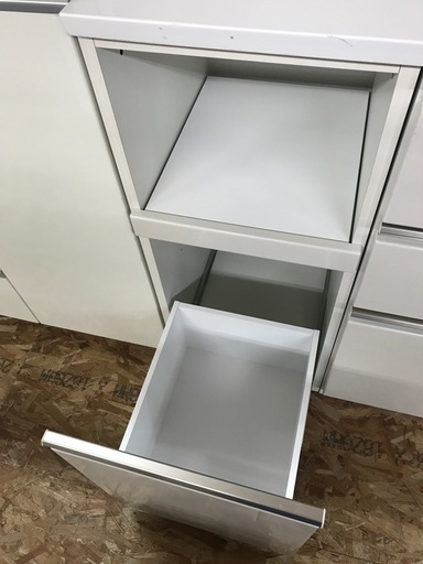 ジャングルジャングル貝塚店　レンジボード　食器棚　ホワイト　ソフトクローズ　お洒落　大容量　ファミリータイプ　貝塚市　二色浜　リサイク