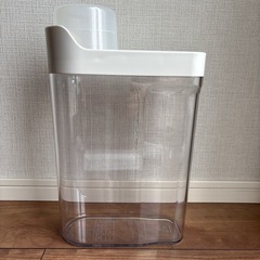 無印良品　冷蔵庫用米保存容器 約2kg用の画像