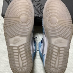 エアジョーダンハイパーロイヤルmidの画像