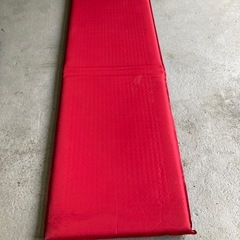 キャンプ用マットの画像