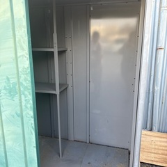 大きな物置きの画像