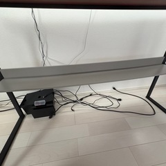パソコンデスクの画像