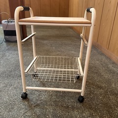 ラック　
の画像