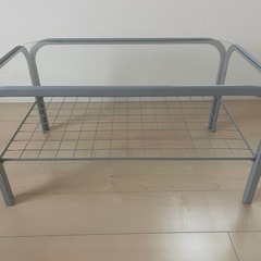 ガラステーブルの画像