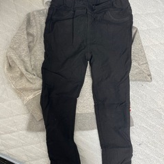 パーカー　ズボンセット　110cmの画像