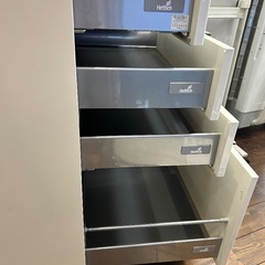 ★北九州、福岡市周辺配送　パモウナ製レンジボード幅60cm💳自社配送時🌟代引き可💳※現金、クレジット、スマホ決済対応※   【配達は要決済前問い合わせ】の画像