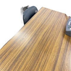木目調デスク 引き出し付きの画像