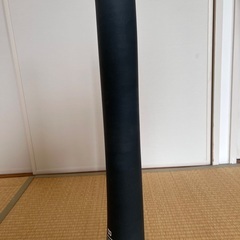 ヨガマット/有名ブランド/折りたたみ・持ち運び可能/軽量の画像