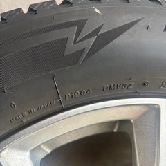 225/60R17 ブリヂストン BLIZZAK DM-V3 ２本2020の画像