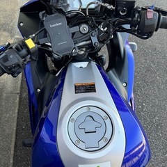 YAMAHA yzf-r25 400台限定のMovistarになります。の画像