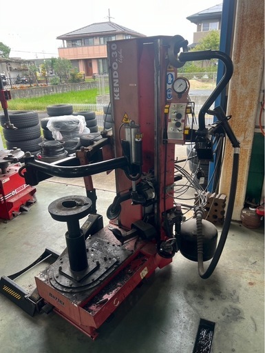 引取り限定・バトラー・タイヤチェンジャー・レバーレス・センターロック