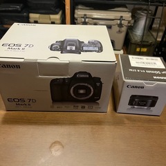 一眼レフカメラ10/16お取引できる方2000円値下げします。　の画像