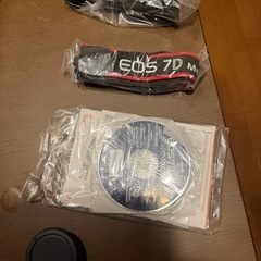 一眼レフカメラ10/16お取引できる方2000円値下げします。　の画像