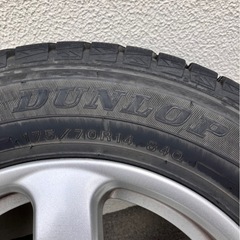 ホイル付きスタッドレスタイヤ４本175/70R14
の画像