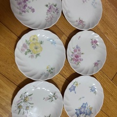 ノリタケ　カップ&ソーサー　カトラリー　ケーキ皿セットの画像