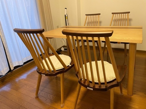 総額40万円のダイニングテーブルセット！