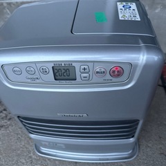 チェックOK! 2018年 ダイニチ 石油ファンヒーター 3.2kw 6〜8畳目安 FW-3218Sの画像