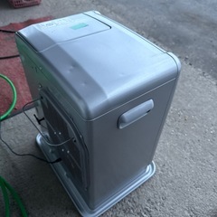 チェックOK! 2018年 ダイニチ 石油ファンヒーター 3.2kw 6〜8畳目安 FW-3218Sの画像