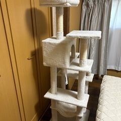 キャットタワー（白・高さ162cm）の画像
