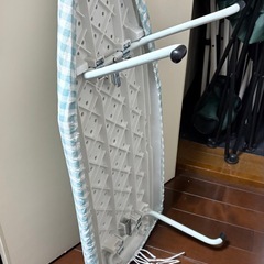 差し上げます！　アイロン台の画像