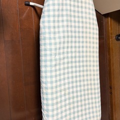 差し上げます！　アイロン台の画像