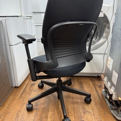 steel cese オフィスチェア　リープチェアの画像