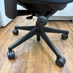 steel cese オフィスチェア　リープチェアの画像
