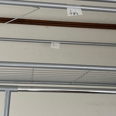 伸縮ラックの画像